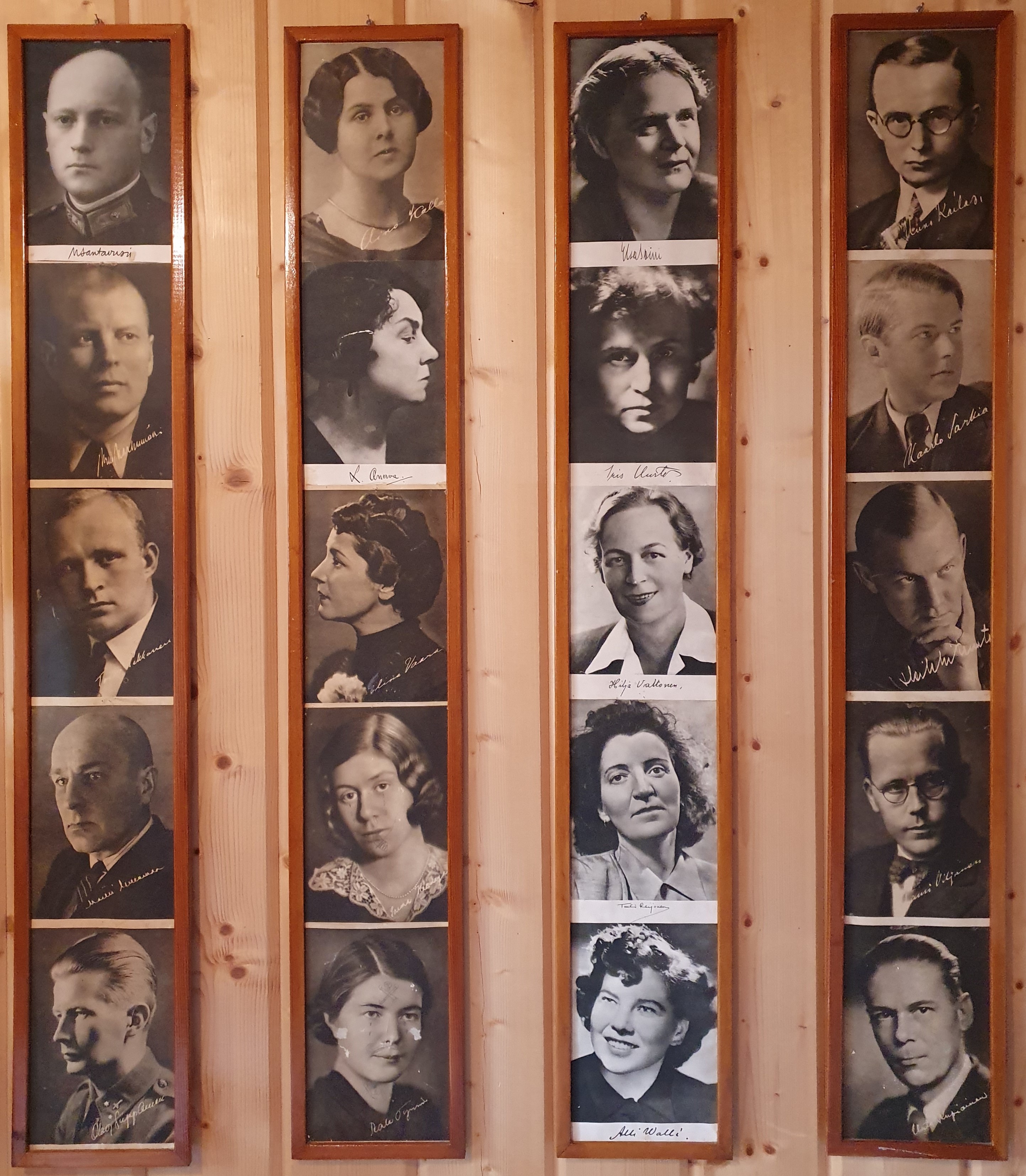 Kuvakoosteessa 1900-luvun alkupuolen kirjailijoita.